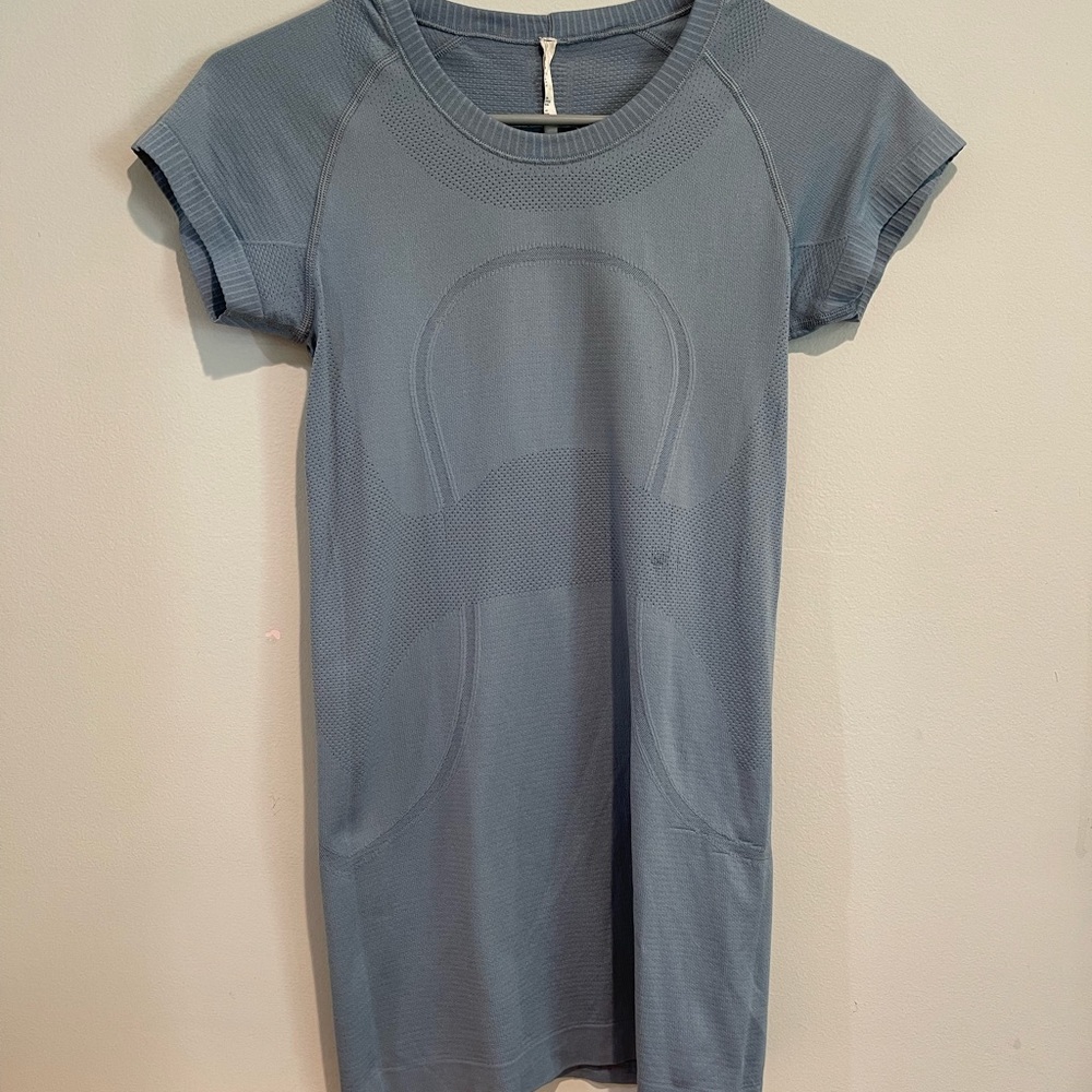 Lululemon Align shirt